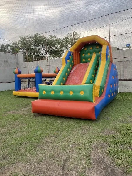 Aluguel de Futebol de Sabão, Brinquedos e Infláveis