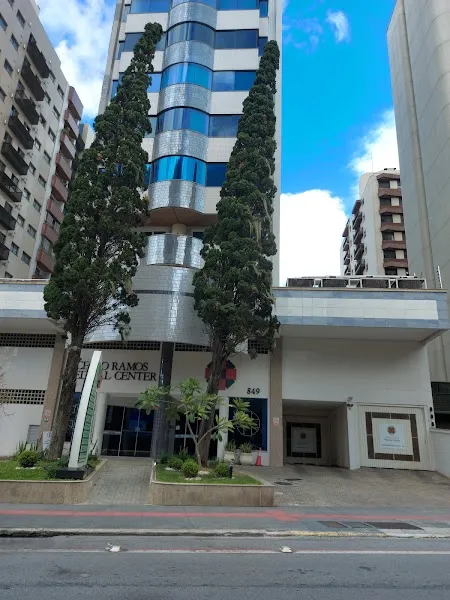 Edifício Celso Ramos Medical Center